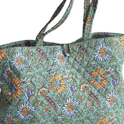 Genuine Vera Bradley Hathaway Tote Bag