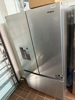 WHIRLPOOL 36” STANDARD-DEPTH. 3 -DOOR FRENCH DOOR REFRIGERATOR WITH ICE MAKER WITH WATER AND ICE DISPENSER. $1,000 MODEL #WRFF3736SZ. ORIGINAL PRICE:
