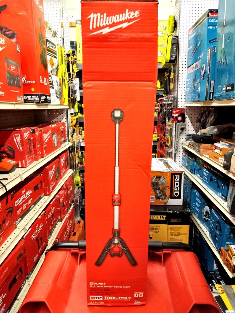 MILWAUKEE ROCKET M12 DUAL POWER TOWER LIGHT. TOOL ONLY