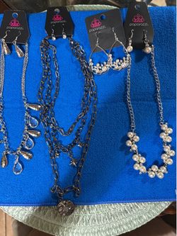 Paparazzi Jewelry for sale $6 each piece plus tax…