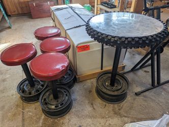 Man Cave /Bar Table And Chairs.