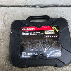 Husky 105 piece tool empty case