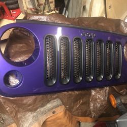 2018 Jeep Front Grill ,fenders And Hood 1 Headlamp Hd