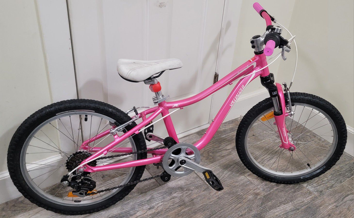 20" Kids Specialized Hotrock Bicycle 6 Speed