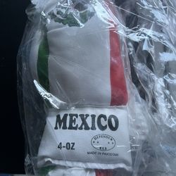 7 dollars new boxing gloves for kids