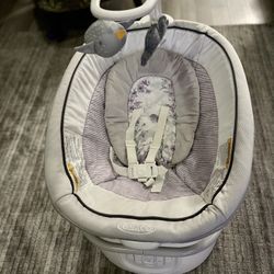 Graco Sense2Soothe Baby Swing With Cry Detection