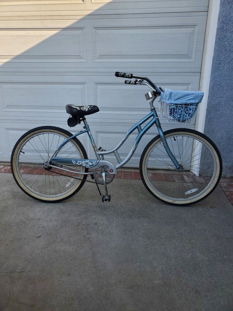 Schwinn Electra Beach Cruiser Bike