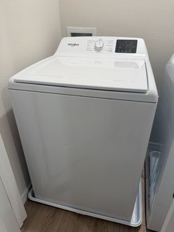 Whirlpool top-load washing machine- white