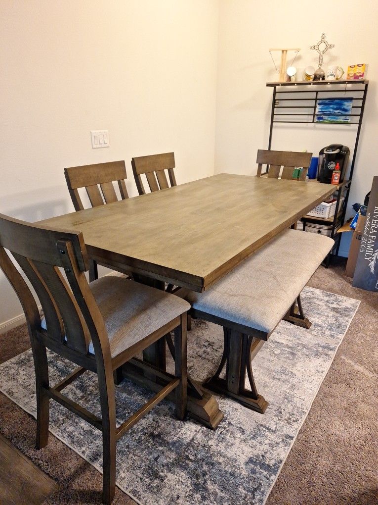  READ DESCRIPTION Tall Kitchen Table 