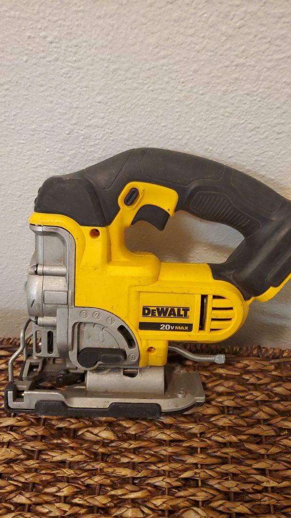 Dewalt Cordless Var. Speed jig saw for Sale in Bakersfield, CA OfferUp