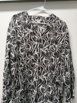 Deans & White Black White Abstract Print Blouse