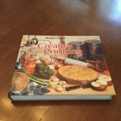 VINTAGE COLLECTIBLE COOKBOOK -  READER’S DIGEST CREATIVE COOKING 