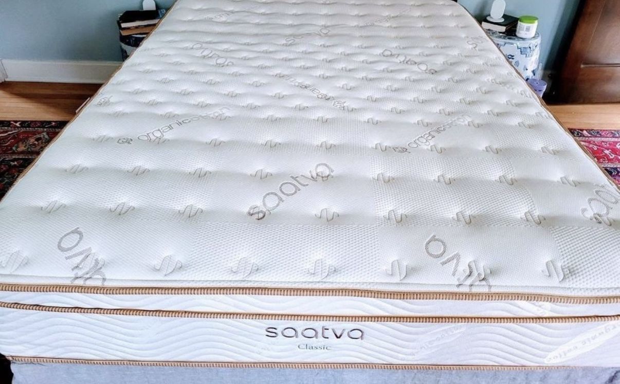 Queen Size Saatva Mattress Like New