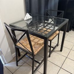 Dining Table Apartment Size 30” 