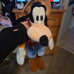 Plush goofy
