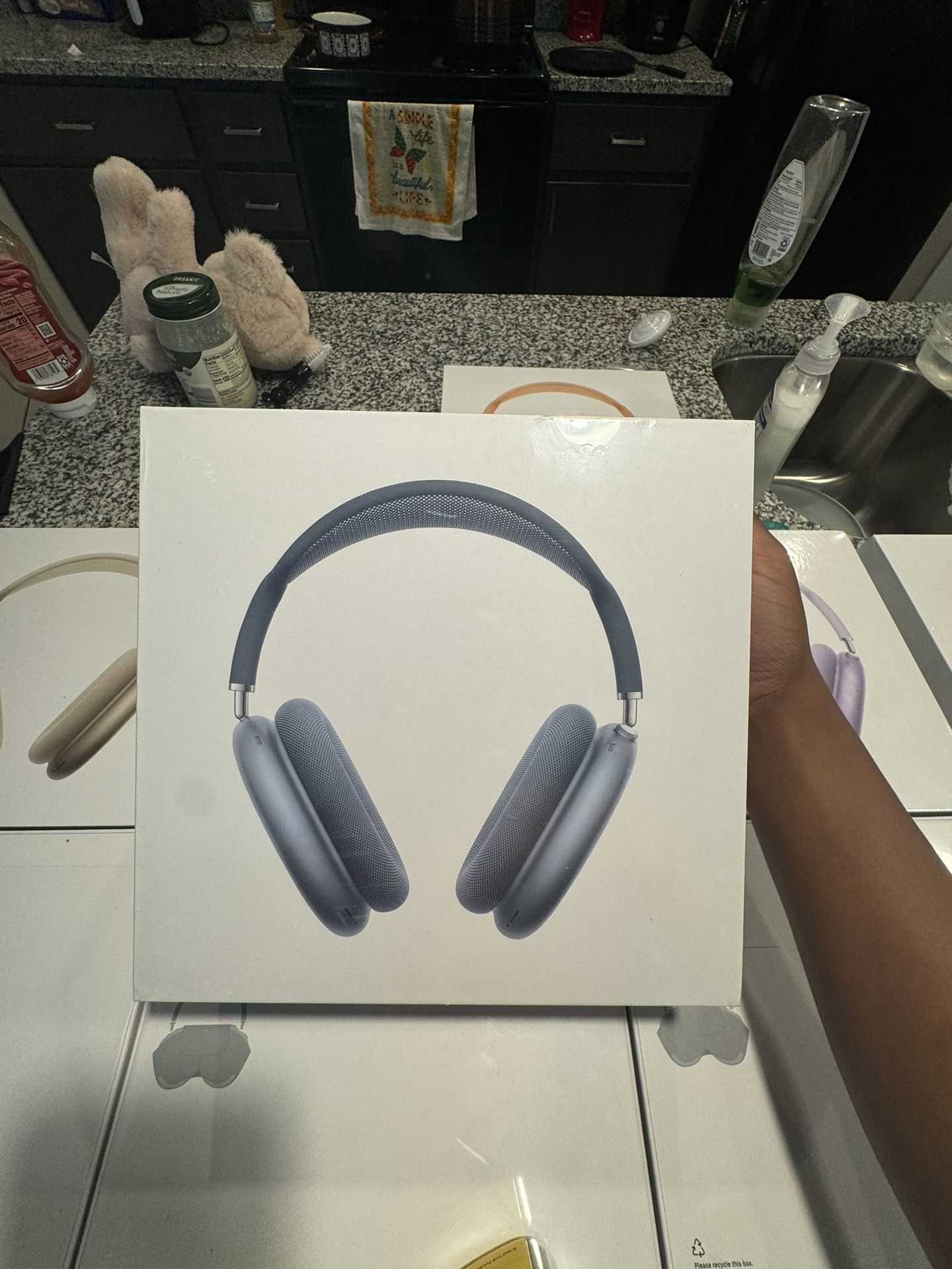 AirPods Max blue