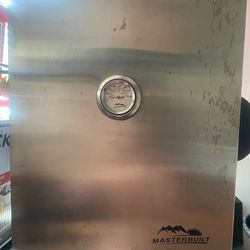 Master Built Smoker BBQ