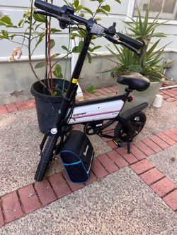 -delivery available- GOTRAX NANO folding e-bike
