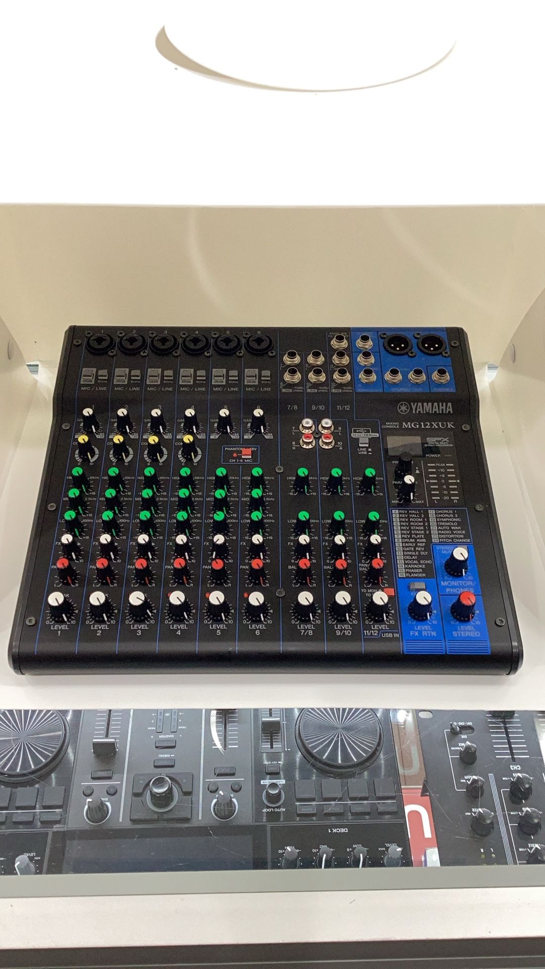 YAMAHA MIXER