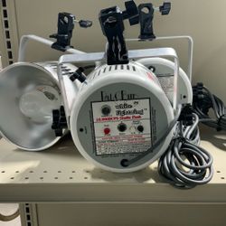 White Lightning Studio Flash