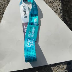 One Members Club Wrist Band 