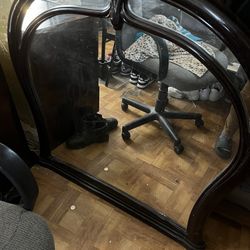 Used Dresser In Good Condition 