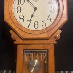 Vintage D & A Quartz Wood Westminster Chime Pendulum Clock. For parts only. 