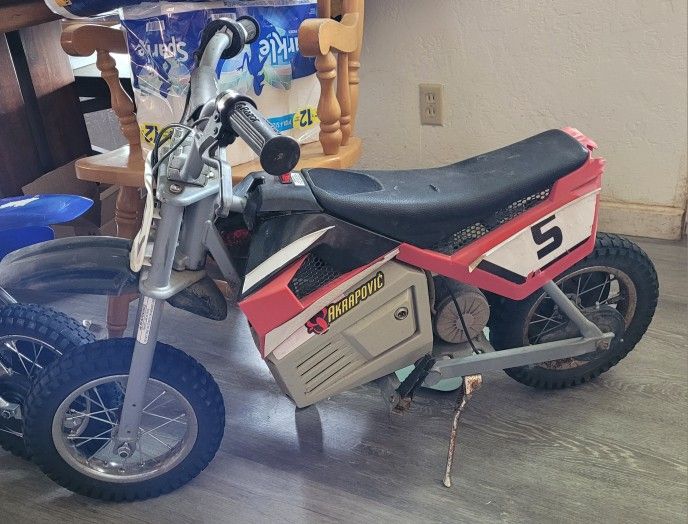 Razor Mx-350 Electric MotorScooter 8+ Up
