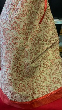 Tree skirt