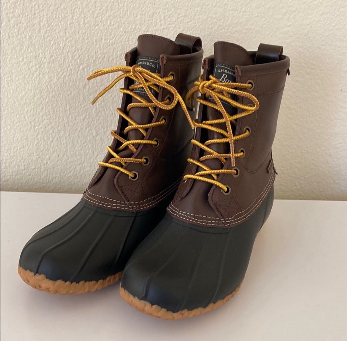 GH Bass Men’s 7 Dark Brown Duck Boots 