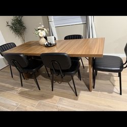 Dining Table And 6 Chairs 