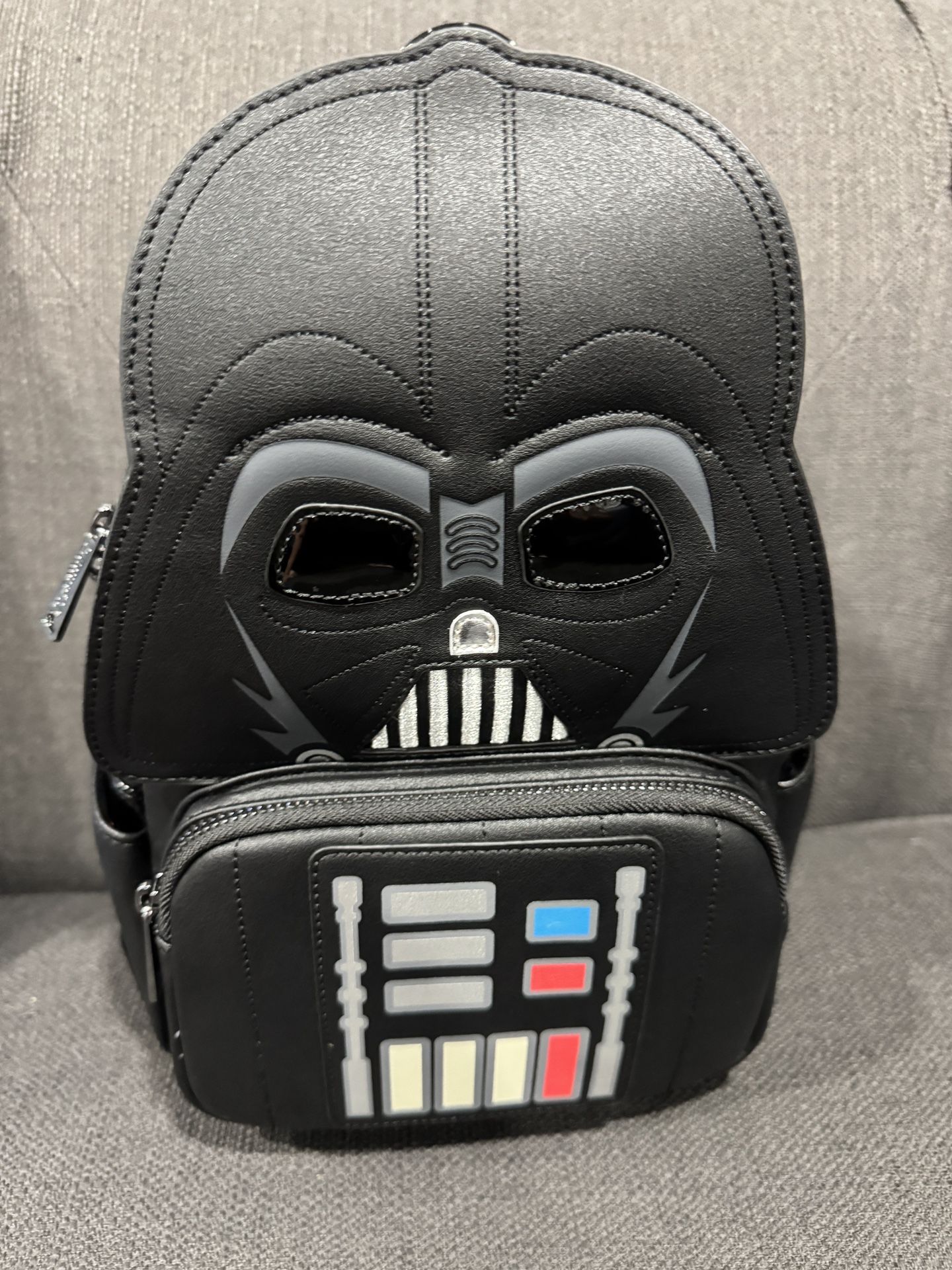 Walt Disney Parks Star Wars Darth Vader GLOW IN THE DARK Backpack Loungefly