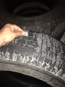 Used tires hankook 235/75r17