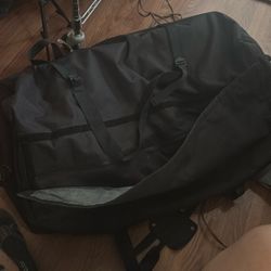 Like-New Heavy-Duty Odor-Resistant Duffel Bag — Large, Black