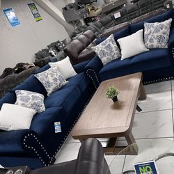 Gorgeous Sofa Set 💙 Blue Fabric 💙