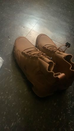 Men’s boots size 11 ankle support