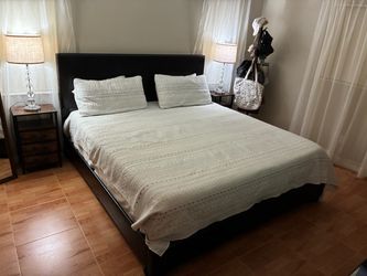 Kind size bed frame