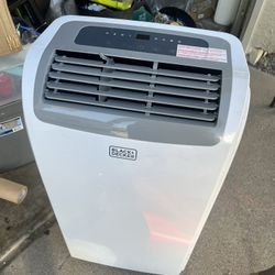 BLACK+DECKER BPP08WTB 12,000 BTU ASHRAE (10,000 BTU SACC/CEC) Portable Air Conditioner 