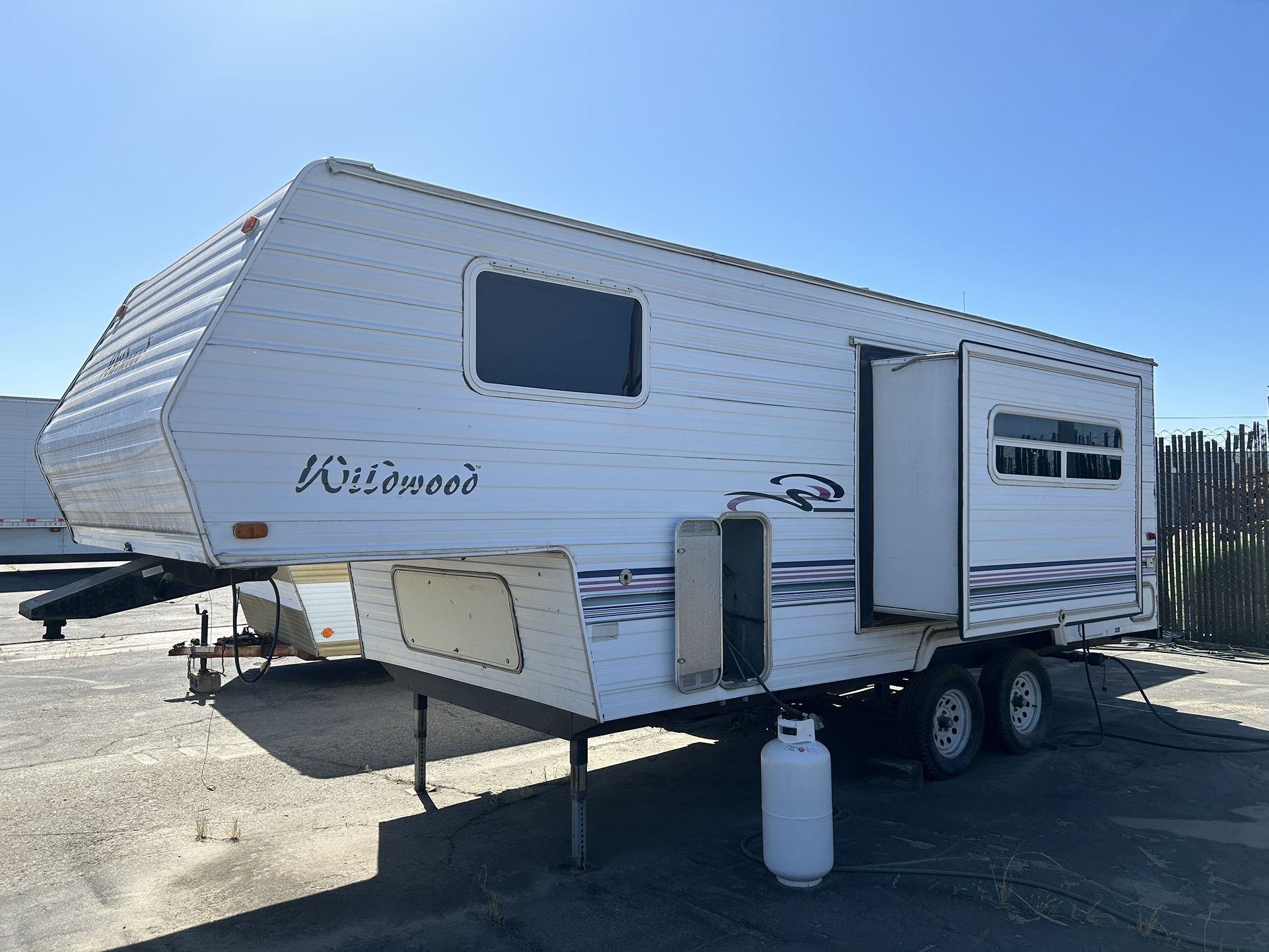 2000 Wildwood Trailer