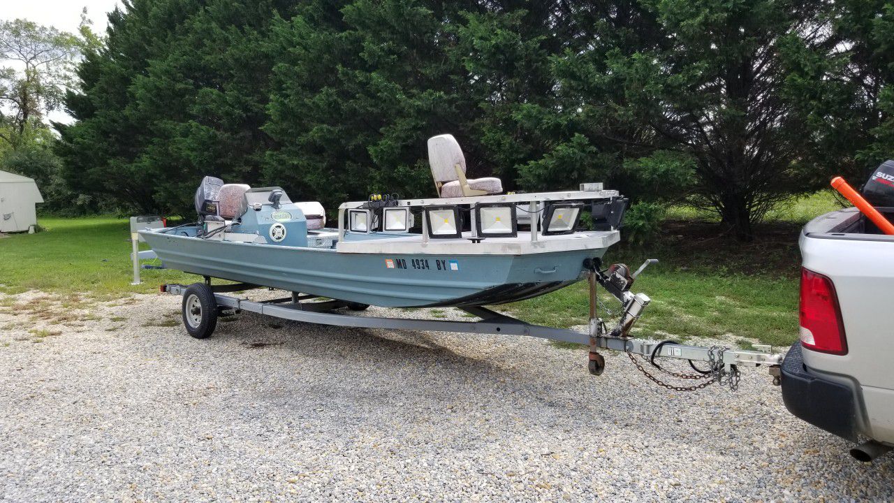 18 ft fisher john boat