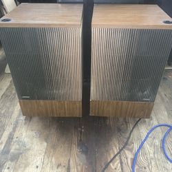 Bose model 501 Speakers 