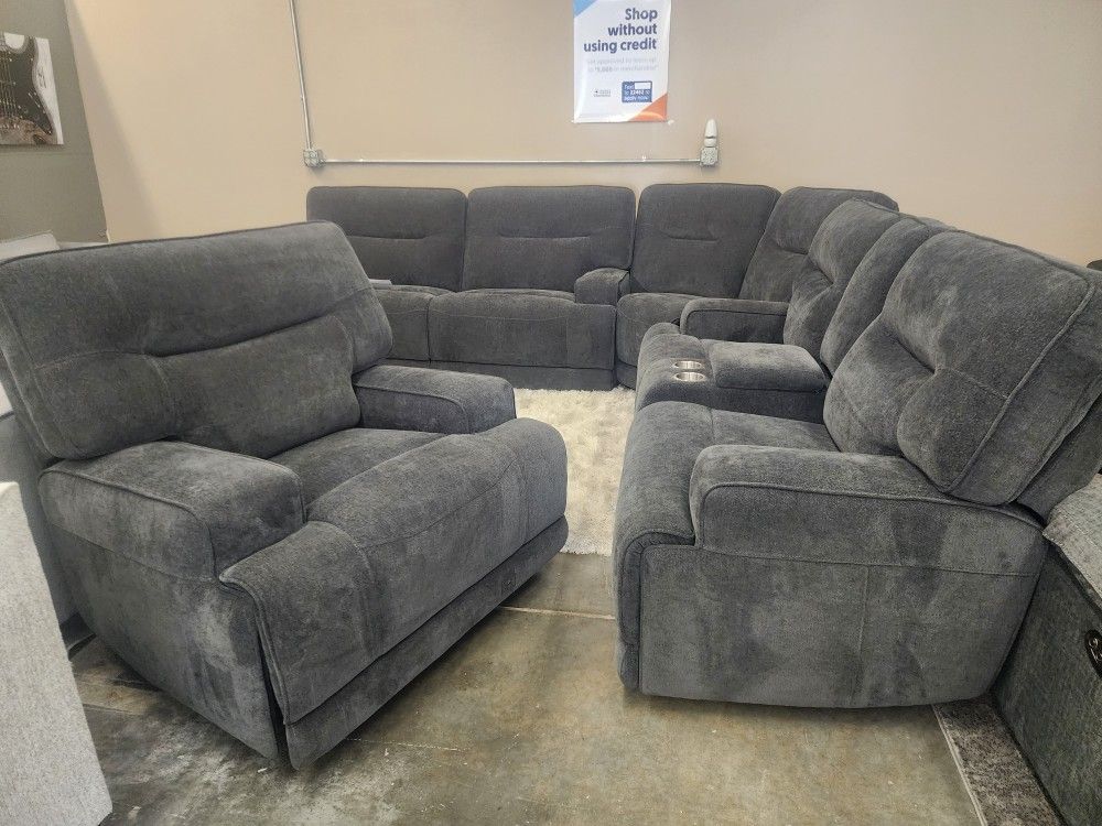 Brand New Jiashan Yage 3pc Porter Grey Dual Powered Convertible Sectional w Matching Power Recliner