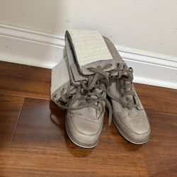 The North Face Snowtropolis Lace Boot size 9.5 (cash & pick up only)