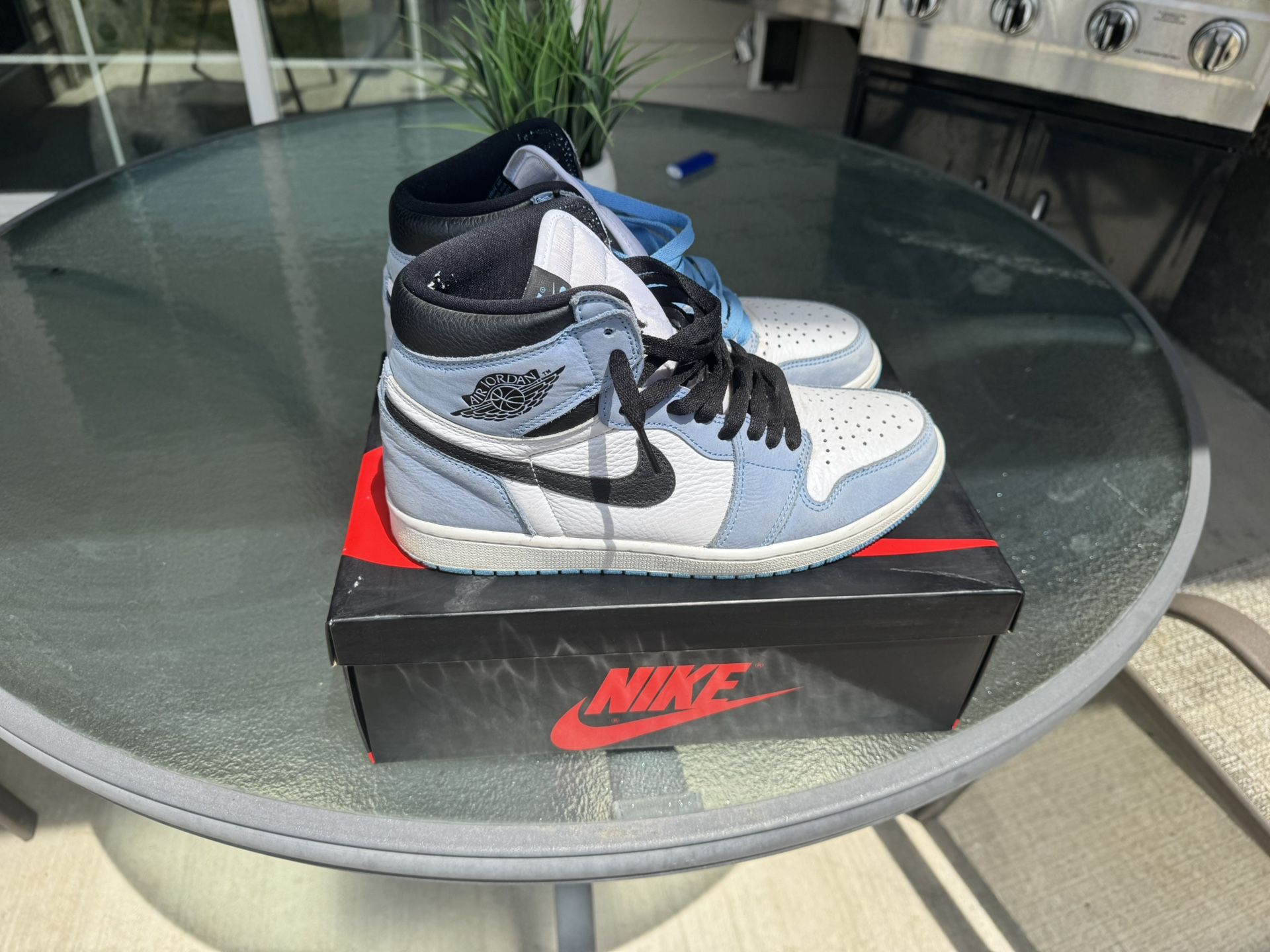 JORDAN 1 RETRO HIGH UNC BLUE SIZE 9
