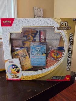 Pokémon TCG 30th Celebration Poster Collection Box