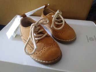 Dress shoes