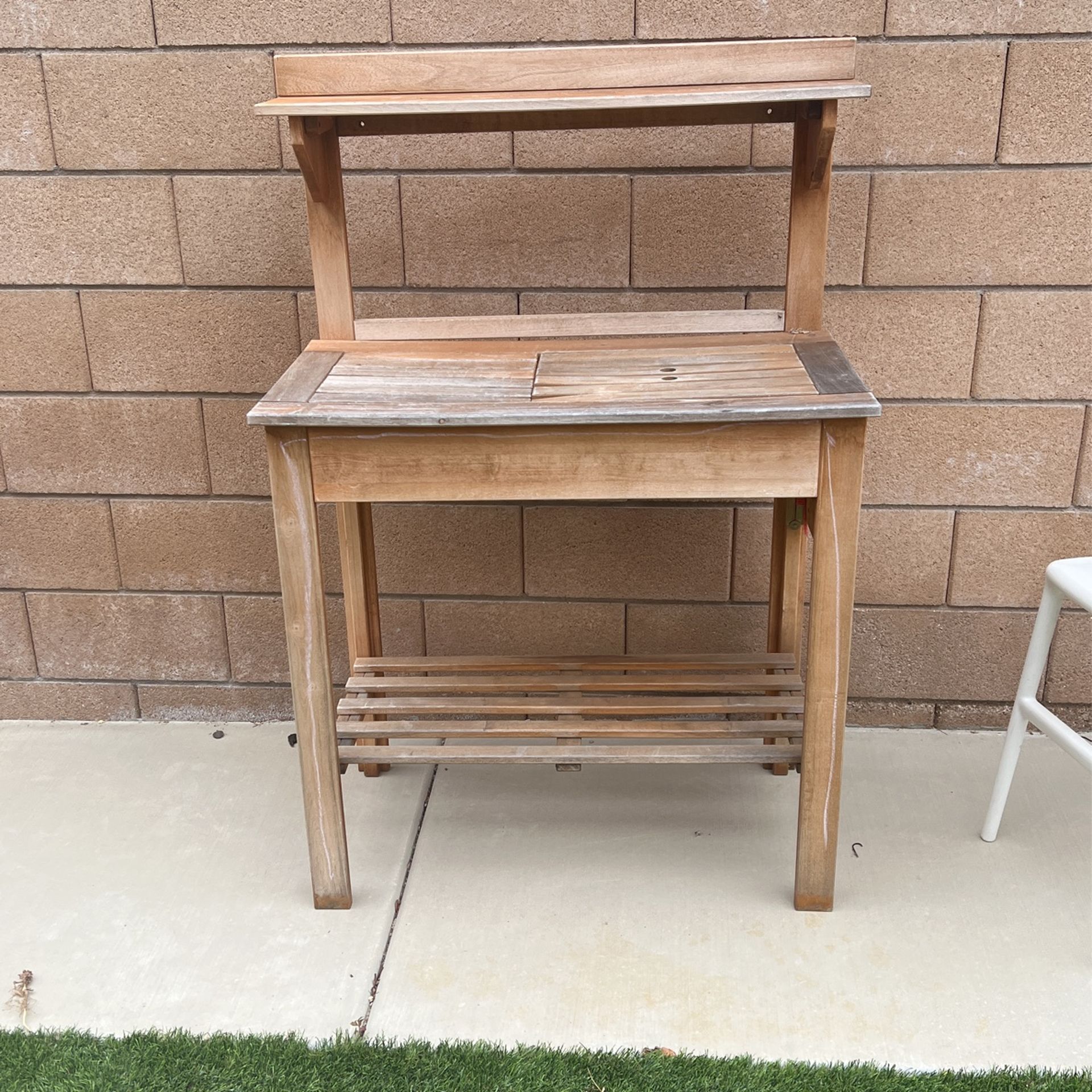 Potting Table for Sale in Temecula, CA OfferUp