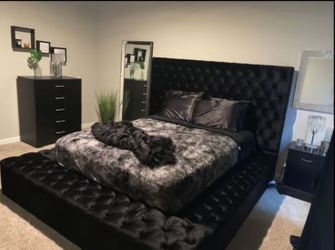 Cama Queen Negra / Almacenamiento