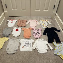Lot Of Clothes For Baby Girl Size 0 To 6 Months