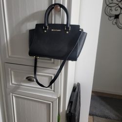 Michael Kor Large Black Purses $100.00. Each! Firm Price! Pick Up Only 😊😉